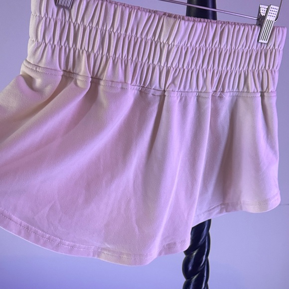 Women's Cream Skort - Picture 2 of 3